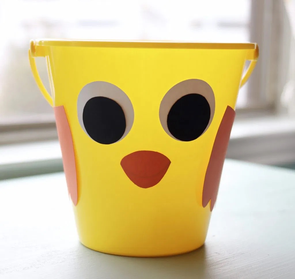 Easter Chick Bucket 
